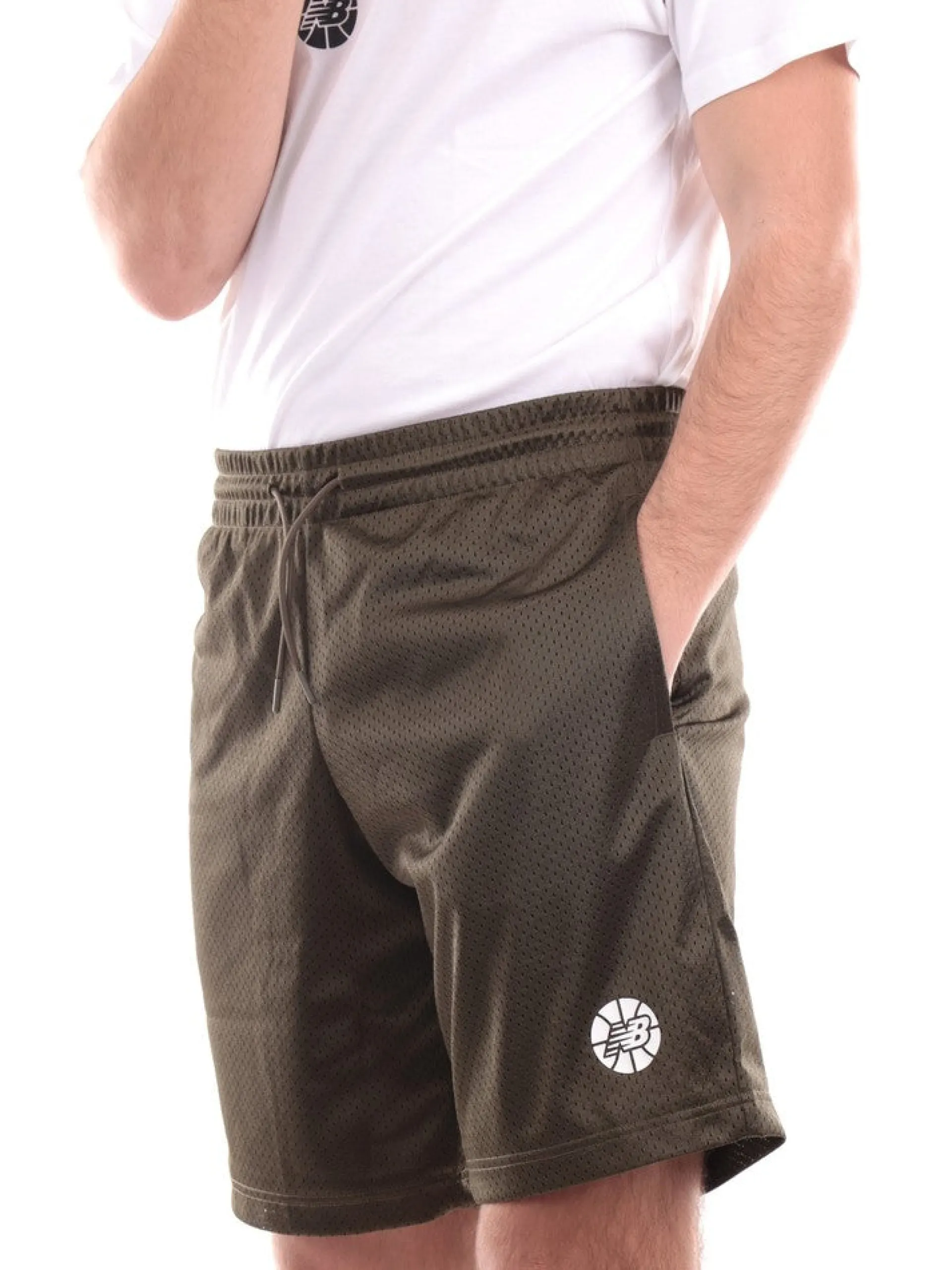 NEW BALANCE Bermuda*Bermuda verdi militare da uomo Hoops Ess. Fundamental Short MS23583