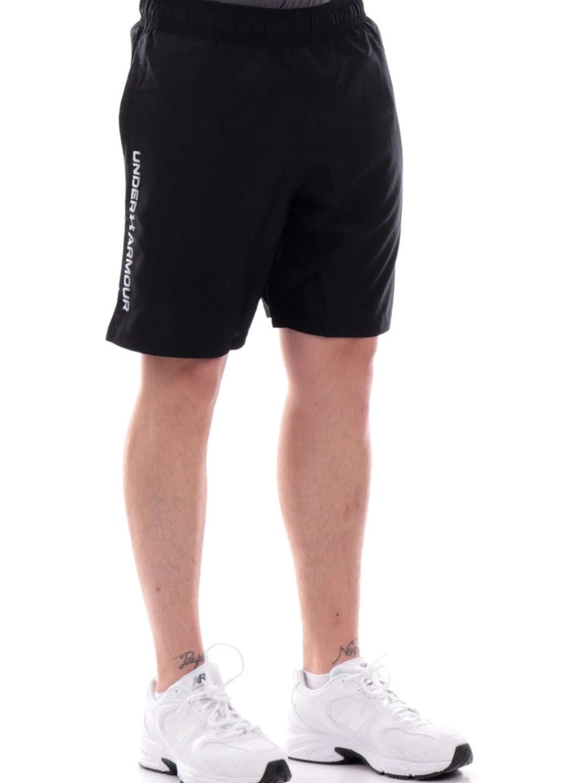 UNDER ARMOUR Bermuda*Bermuda neri da uomo Woven 13833560
