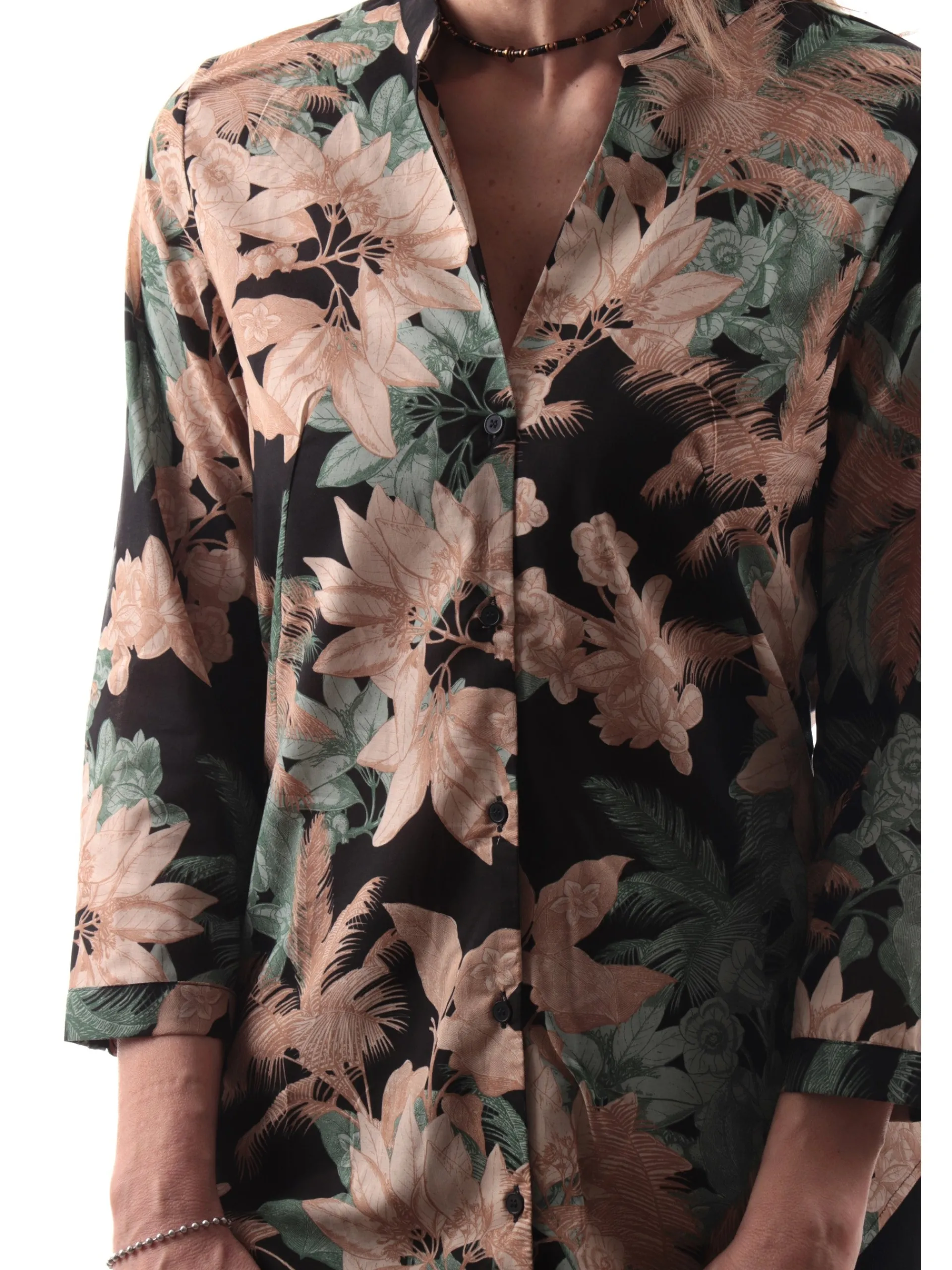 EMME MARELLA Top & Camicie*Camicia nera fantasia floreale da donna con scollo a V ACCOLTO