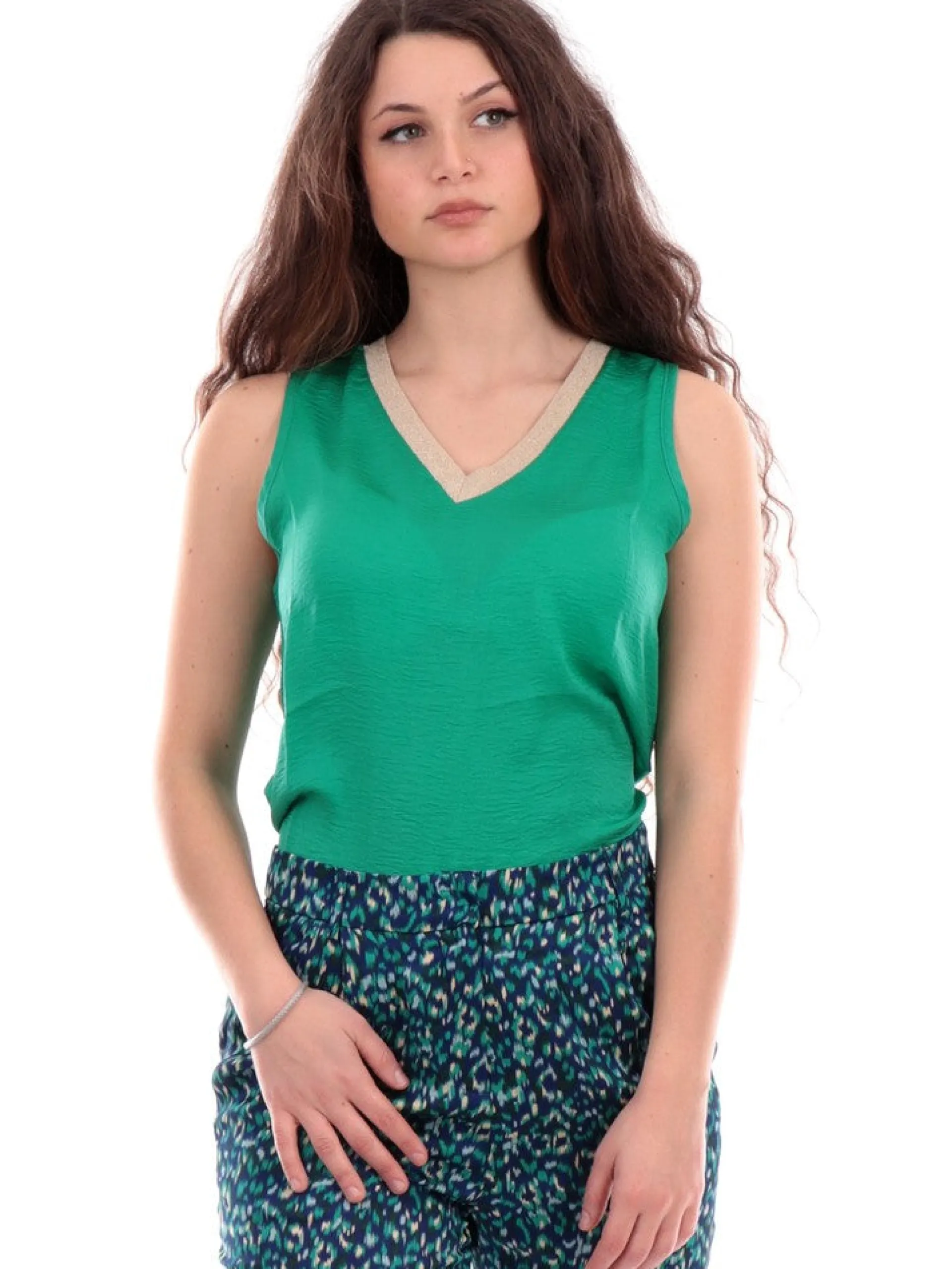 MOLLYBRACKEN Maglie*Canotta Raso Verde scollo a V con profilo oro lurex Molly Bracken MWS115CP