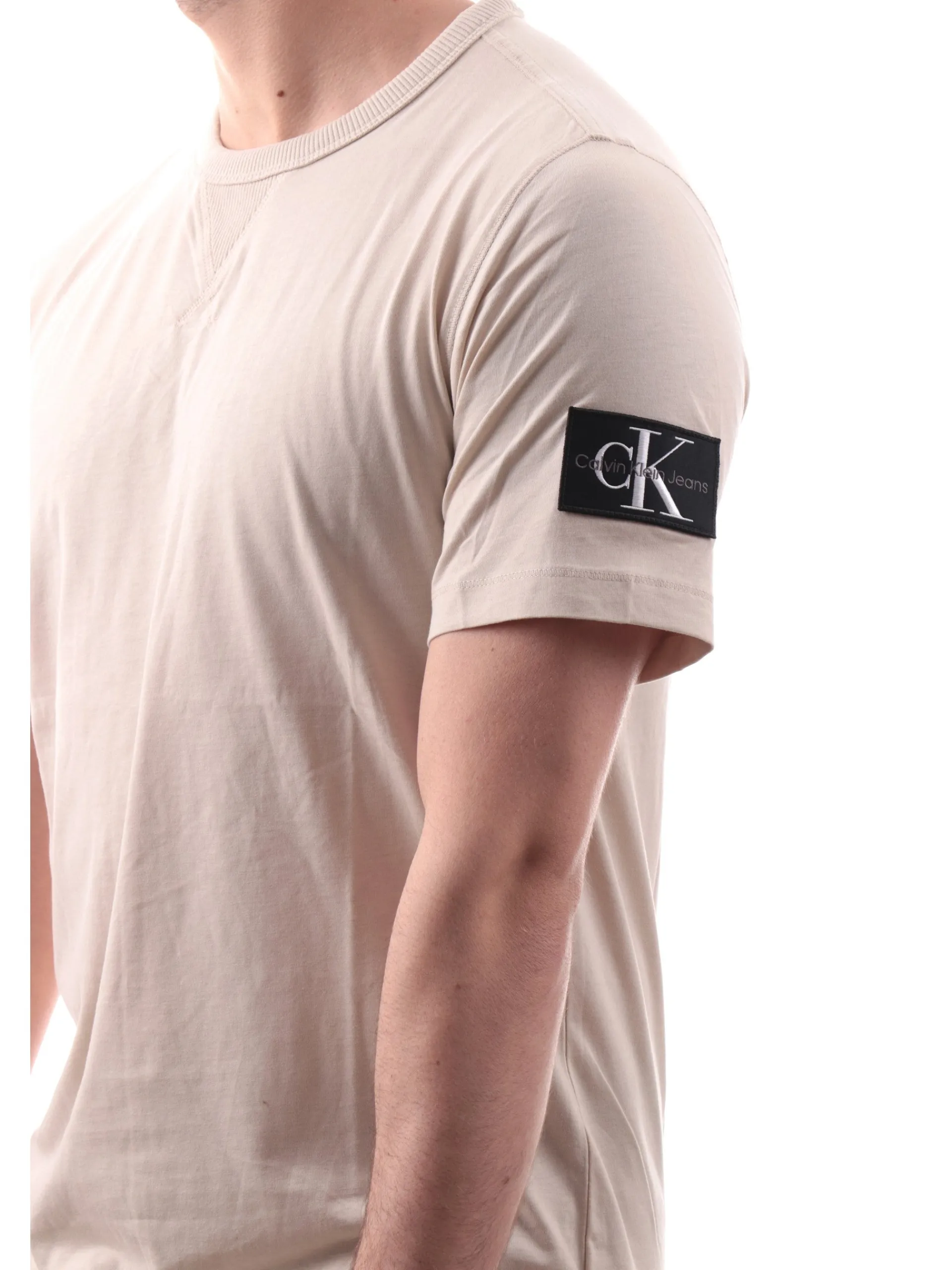 CALVIN KLEIN T-Shirt*Maglia beige Badge Regular da uomo patch CK sulla manica sinistra J30J323484 PDV