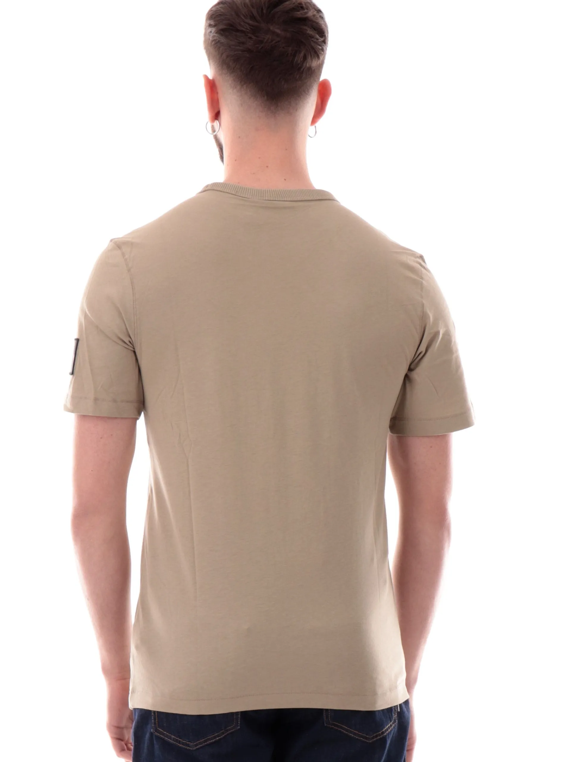 CALVIN KLEIN T-Shirt*Maglia marrone Badge Regular da uomo patch CK sulla manica sinistra J30J323484 HI0