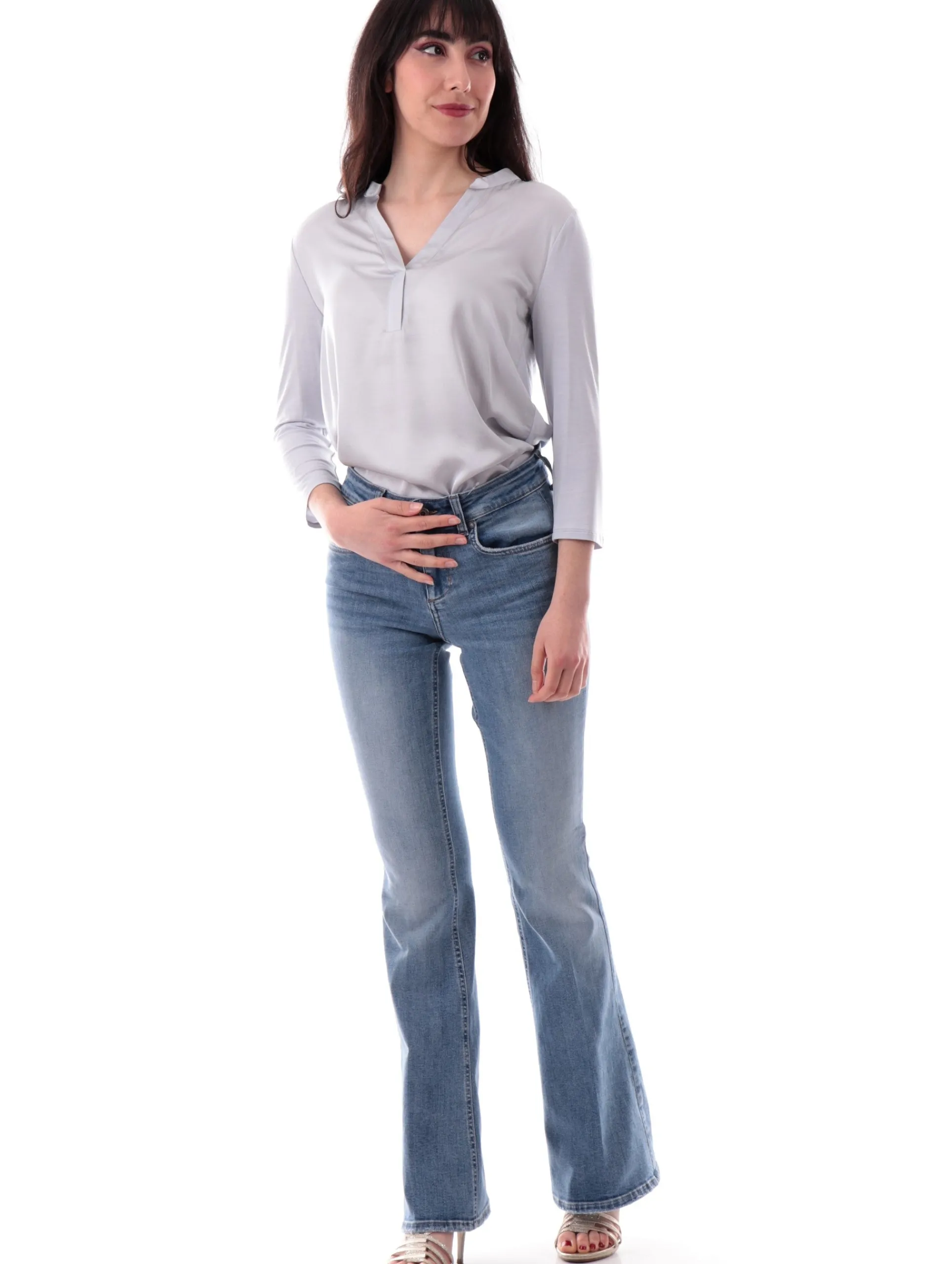 ANIS Maglie*Maglia raso celeste da donna scollo a V 251C1041