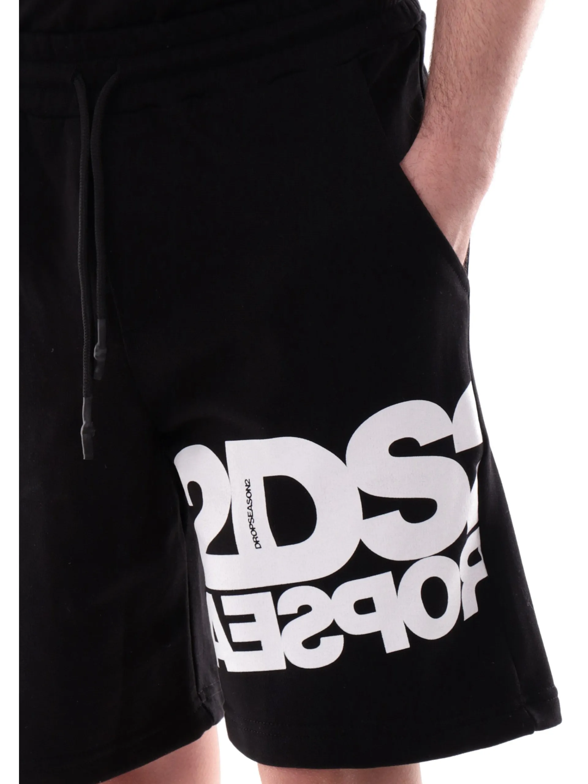DS2 Bermuda*Pantaloncini neri da uomo con stampa laterale bianca SS25241