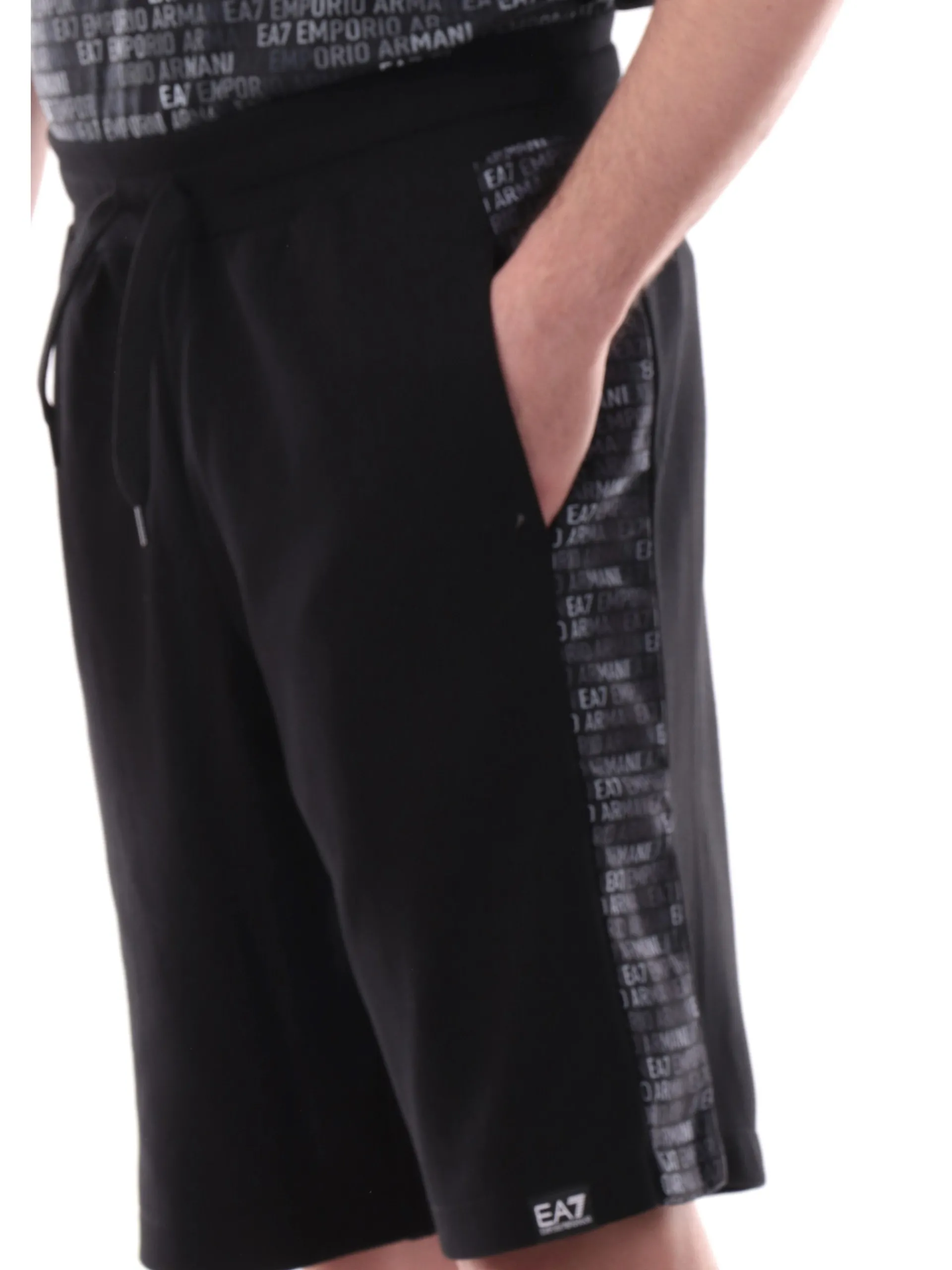 EMPORIO ARMANI 7 Bermuda*Pantaloncini Emporio Armani EA7 neri da uomo bande con logo EA7 7M000217AF12660