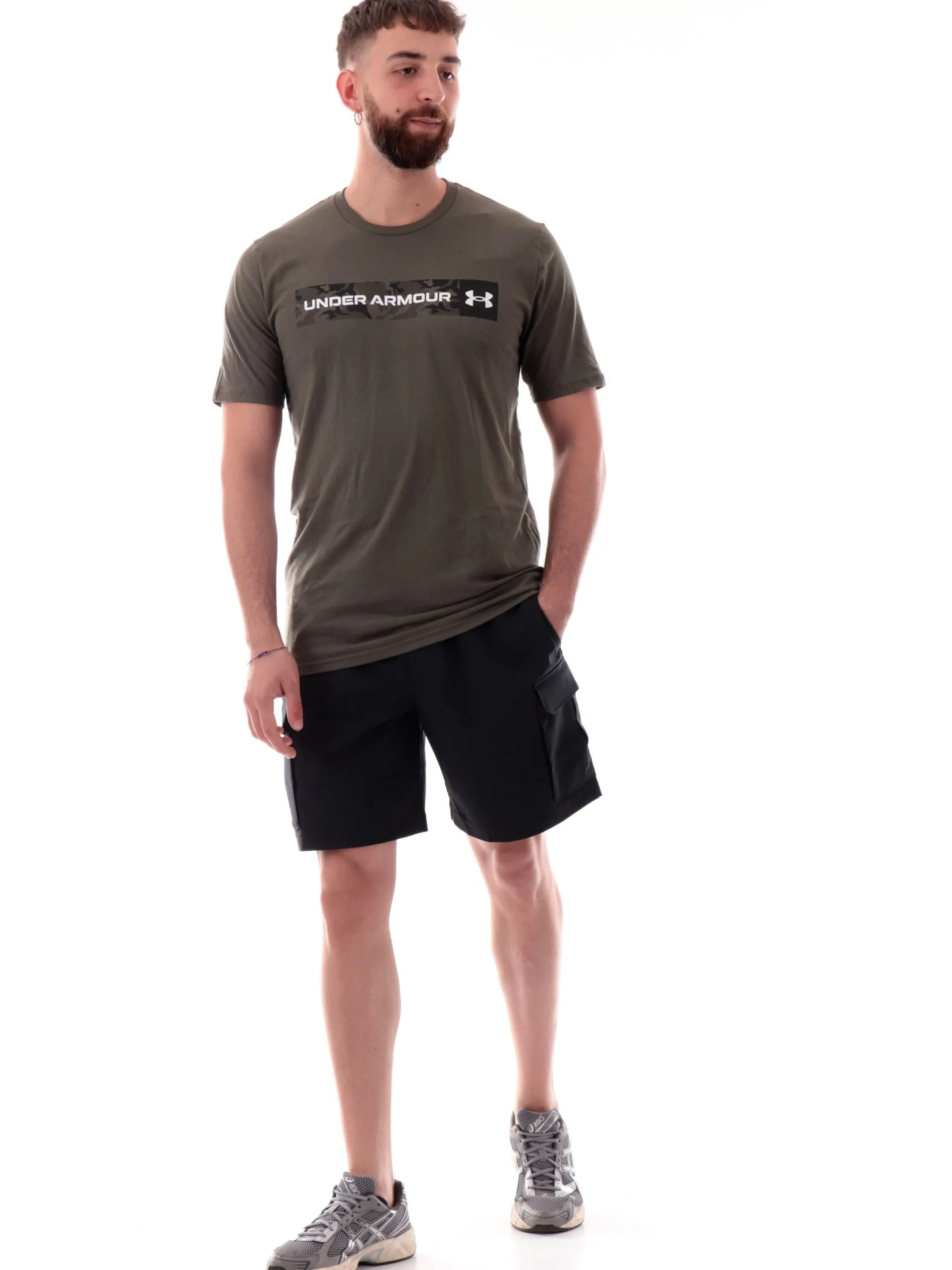 UNDER ARMOUR Bermuda*Pantaloncini cargo neri da uomo tessuto tecnico 13865600