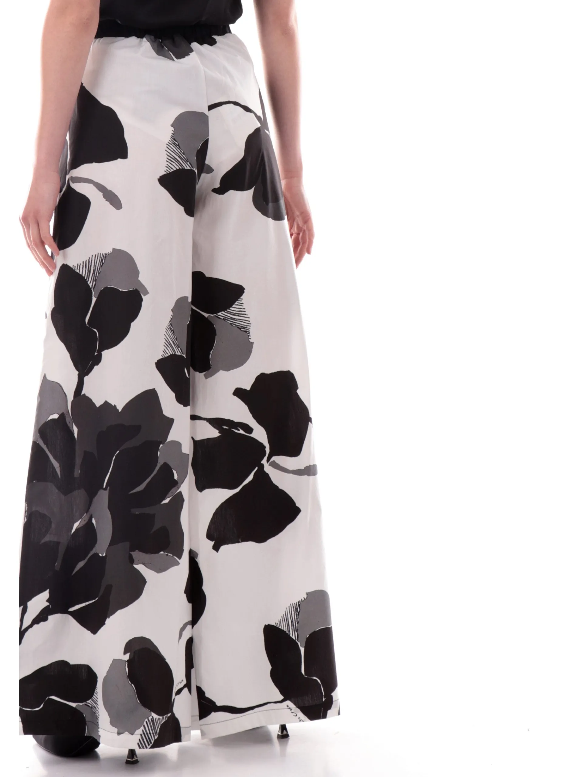MANILA GRACE Pantaloni*Pantaloni fantasia a fiori grigi bianchi e neri a vita alta P127CSMA