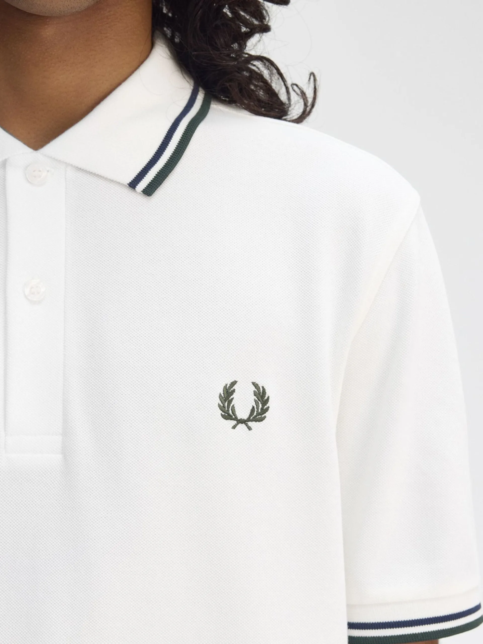 FRED PERRY Polo*Polo bianca da uomo inserti blu e verdi Twin Tipped M3600