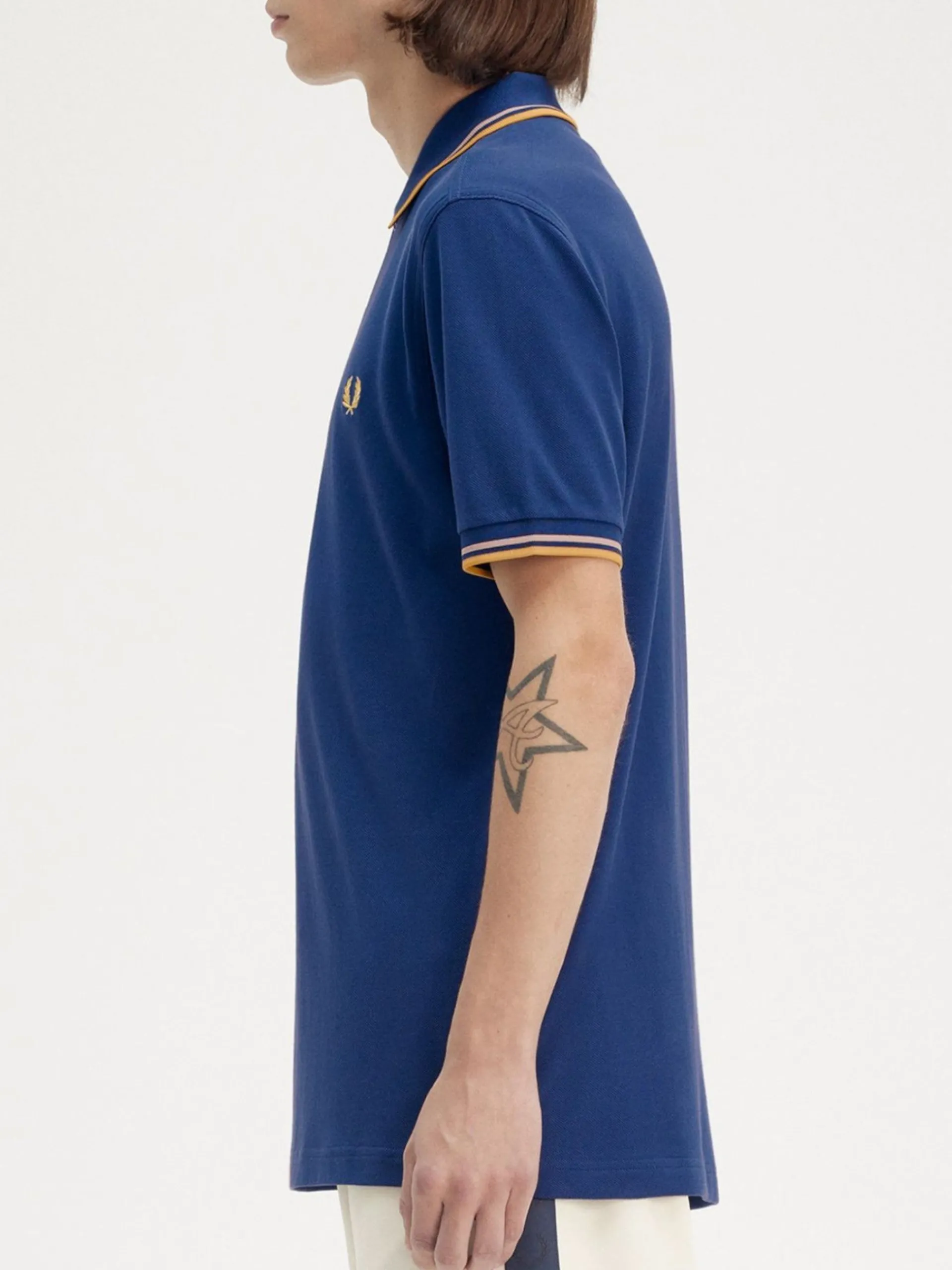 FRED PERRY Polo*Polo blu royale da uomo inserti oro e bianchi Twin Tipped M3600