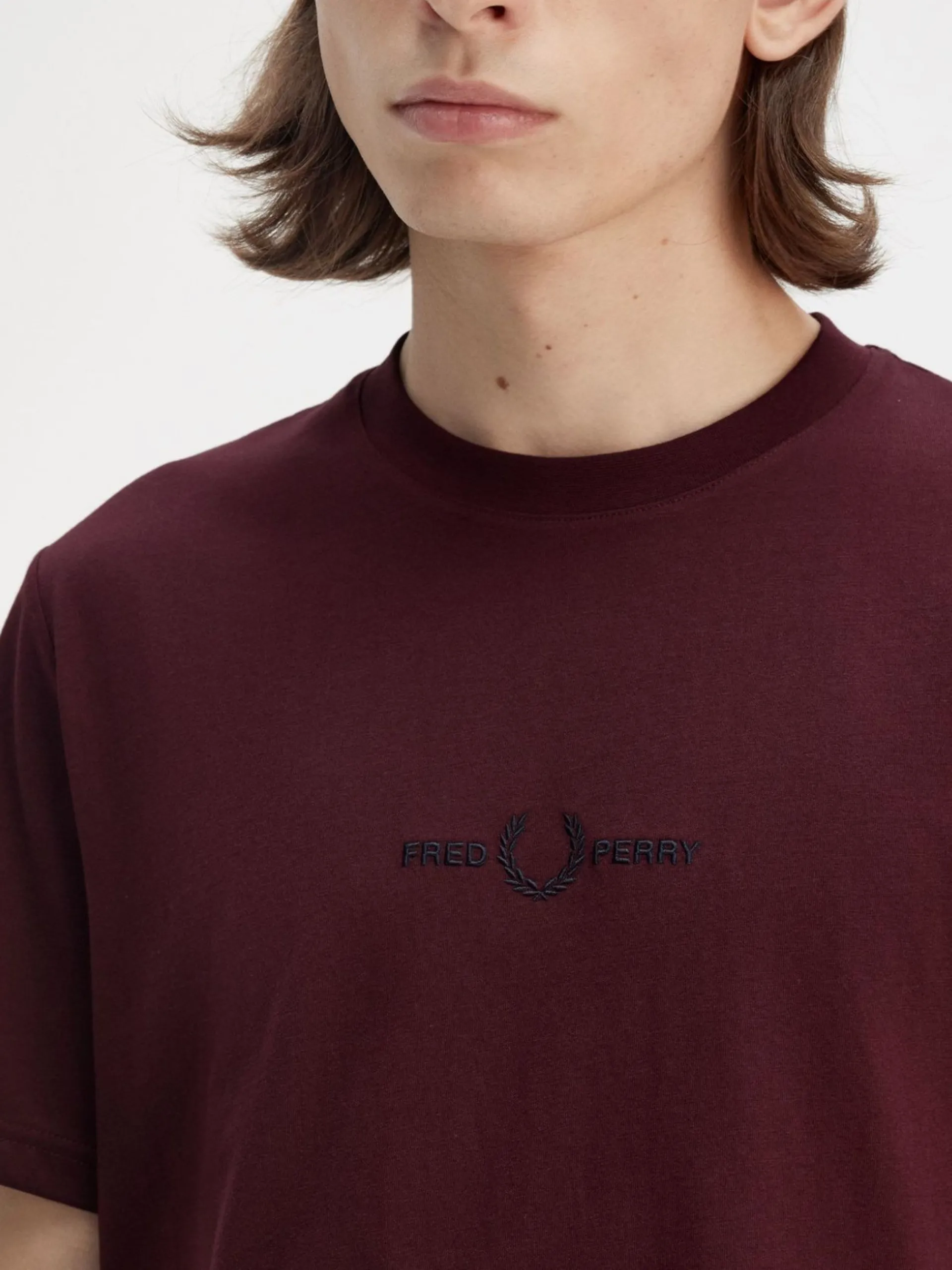 FRED PERRY T-Shirt*T-shirt bordeaux da uomo con scritta logo ricamata M4580