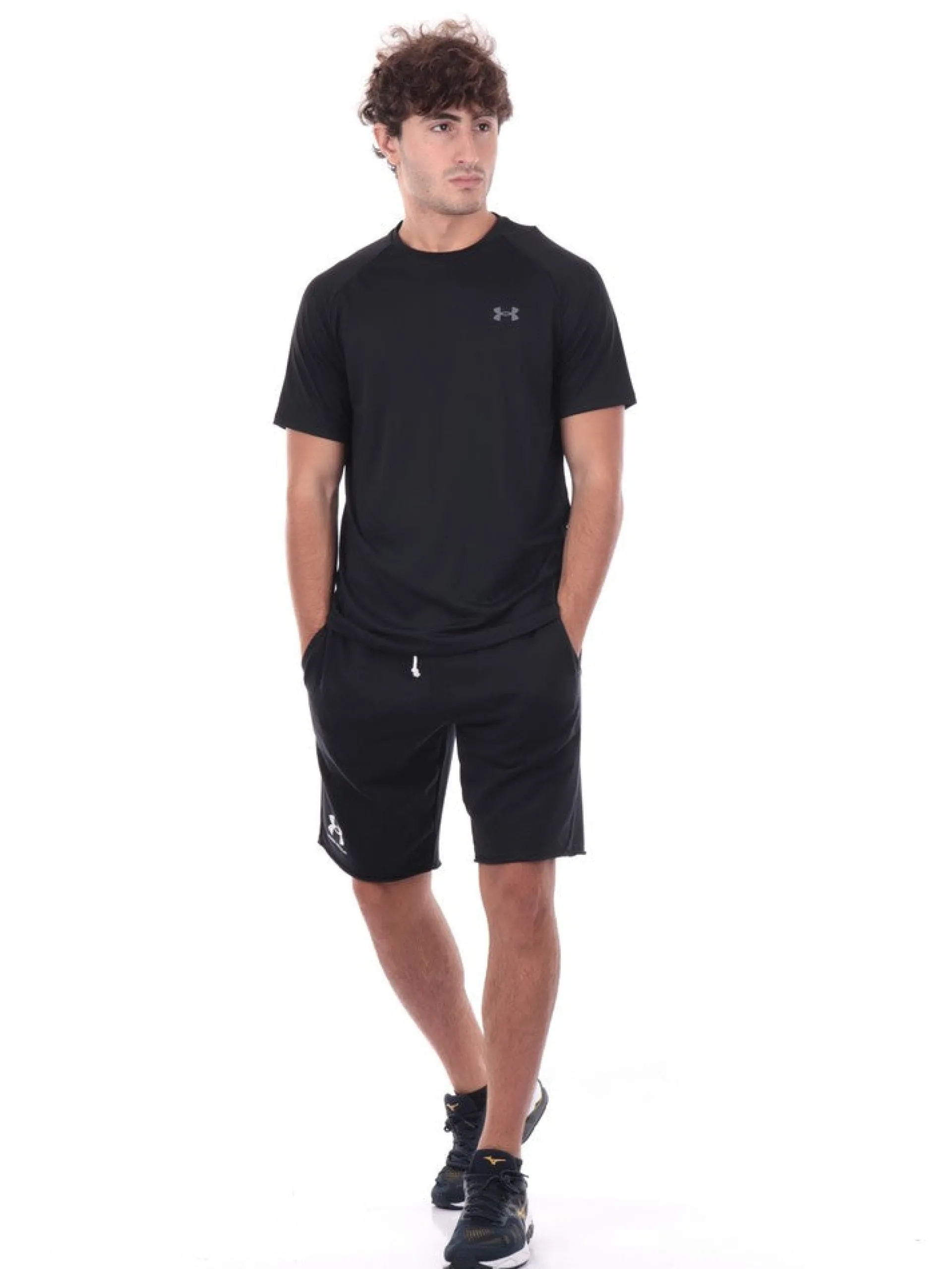 UNDER ARMOUR T-Shirt*T-shirt nera da uomo 3264130